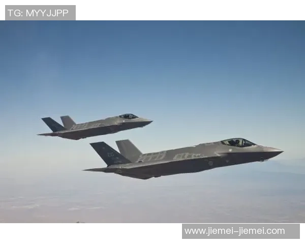 《足球巨星联手挑战未来科技 巨型机器人展开终极对决》 《足球巨星联手挑战未来科技 巨型机器人展开终极对决》