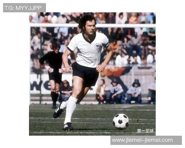 全球足球传奇球星排行榜揭晓经典50大巨星排名全解析 全球足球传奇球星排行榜揭晓经典50大巨星排名全解析