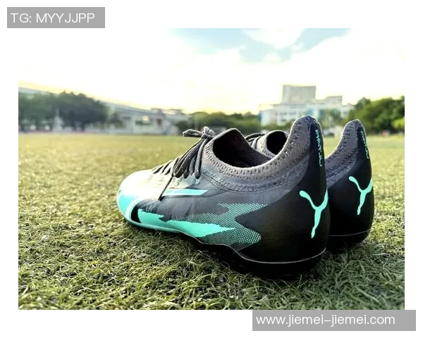 如何根据球星风格选择适合的足球鞋底类型助力球场表现 如何根据球星风格选择适合的足球鞋底类型助力球场表现