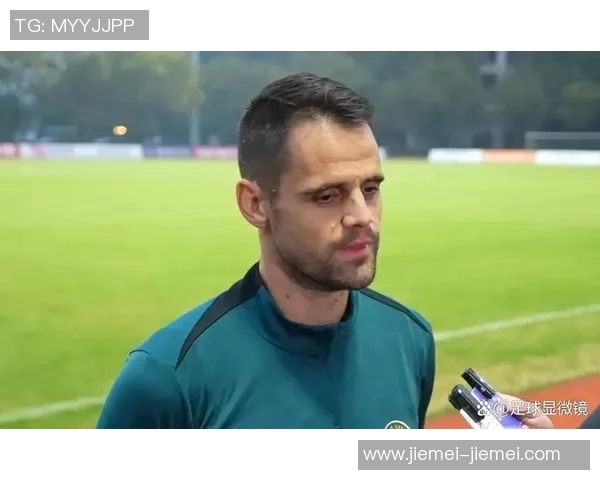 浙江队足球球星综合排名榜揭晓实力与潜力并存的顶尖球员一览 浙江队足球球星综合排名榜揭晓实力与潜力并存的顶尖球员一览